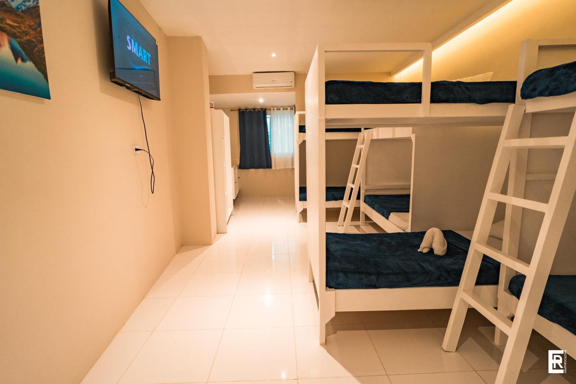Bernese Resort Hotel Powered By Cocotel Ligao Habitación foto